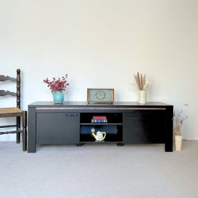 TV სადგამი