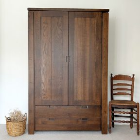 წაბლის ხის კარადა