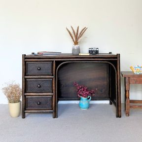 ვენური სტილის საწერი მაგიდა